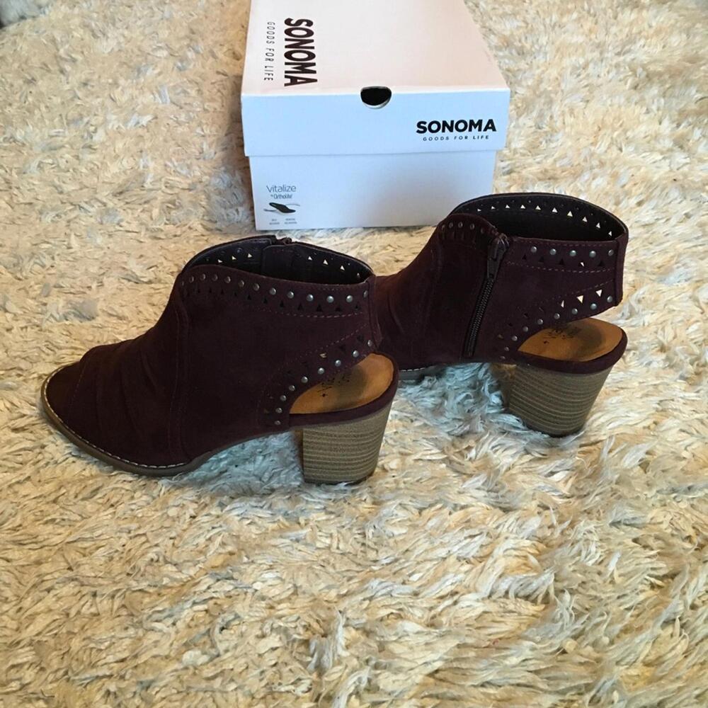 NWOT in Box. Burgundy peep toe booties. Sz 7.5 Excellent condition.